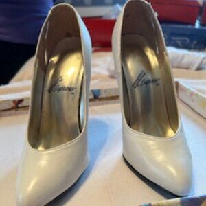 Rush Hour Express Size 6 White High Heel